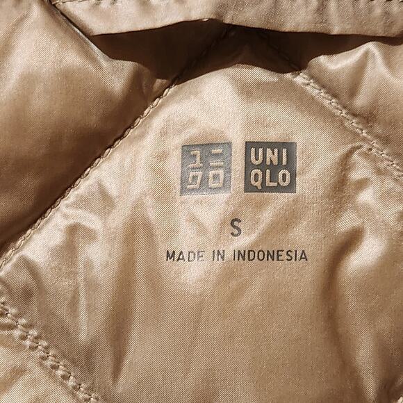 Uniqlo Womens S Ultra Light Down Vest Champagne Cream Outdoors Packable Jacket - Picture 4 of 9